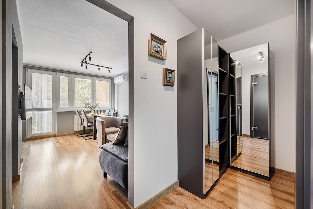 Apartament Gierymskiego view 2