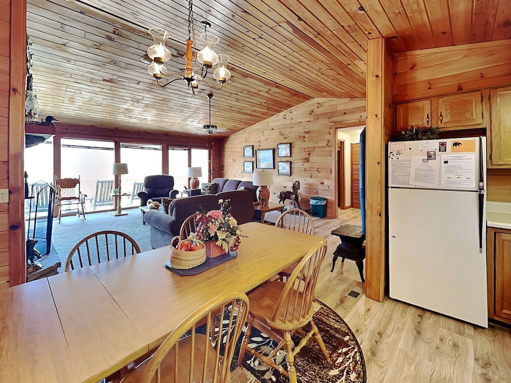 Alpine Windsong by Jackson Mountain Rentals view 3