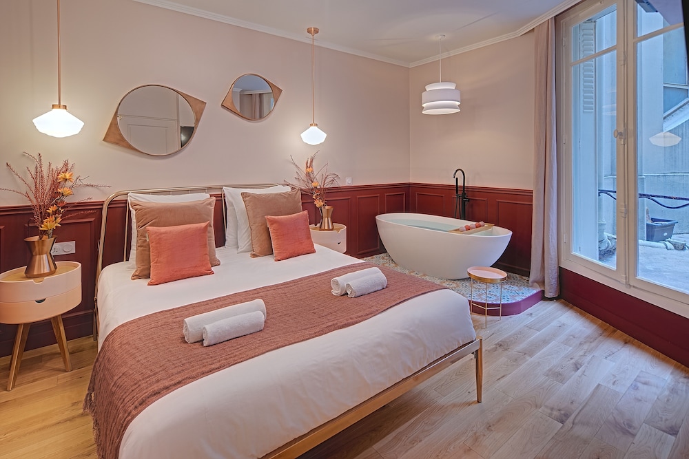 hotel room