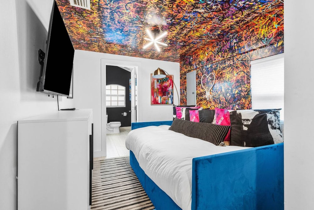 Chic Retreat Heated Pool Floats Close to Beach