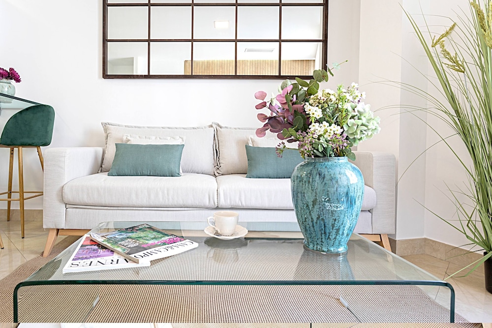 Magnificent Apartment With Perfect Location. Murillo III