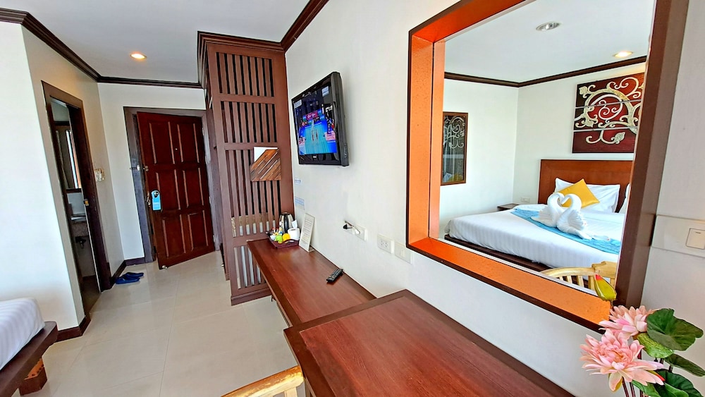 Photo 12