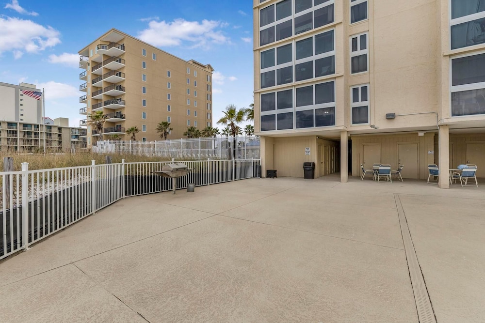 Edgewater West 65