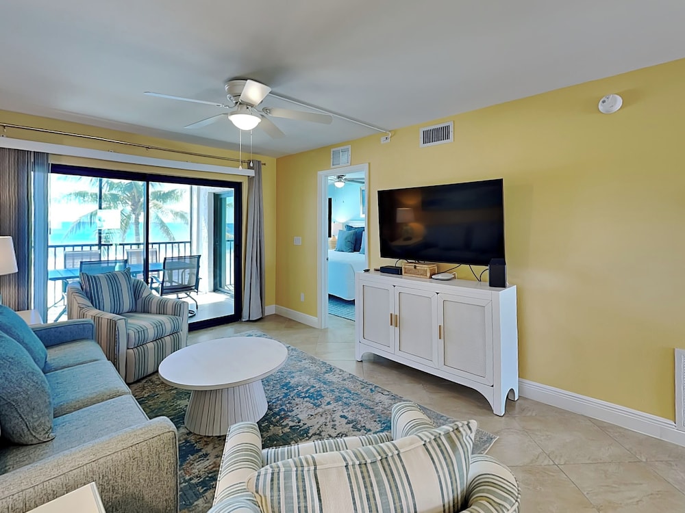 Seaside 2 by Distinctive Beach Rentals