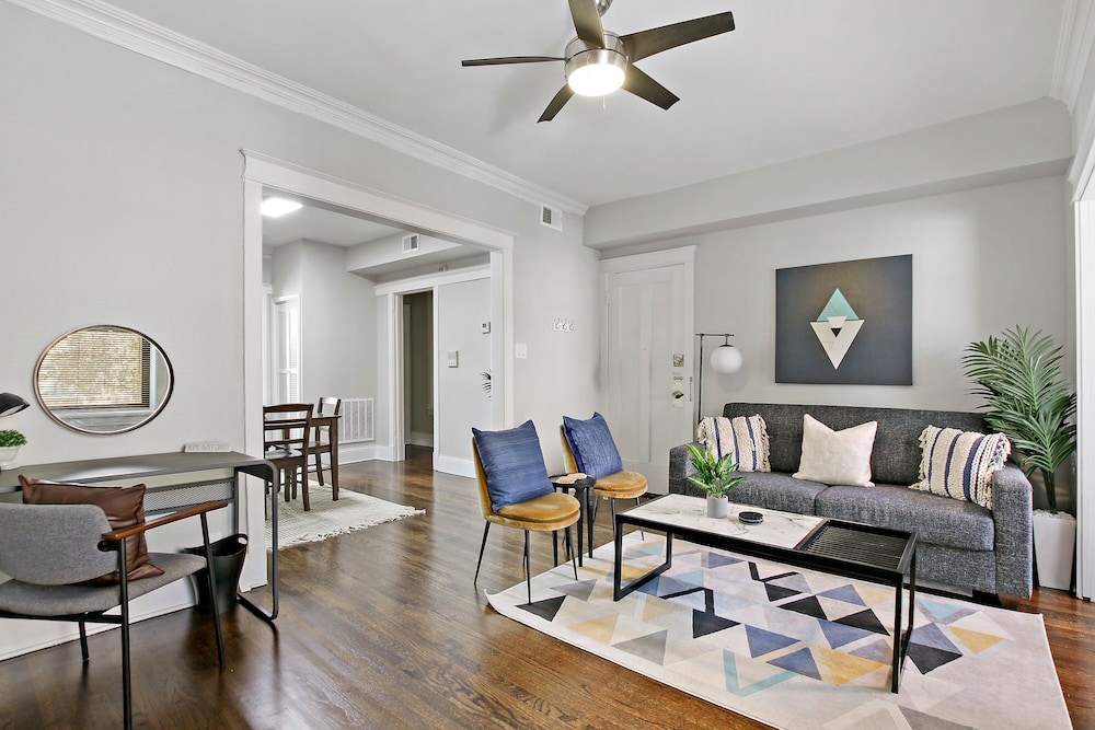 Stylish 2BR Apt - Sunnyside 05-2F