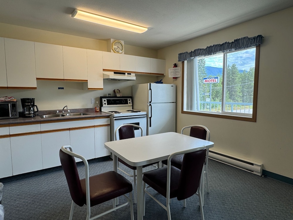 Blue River Motel