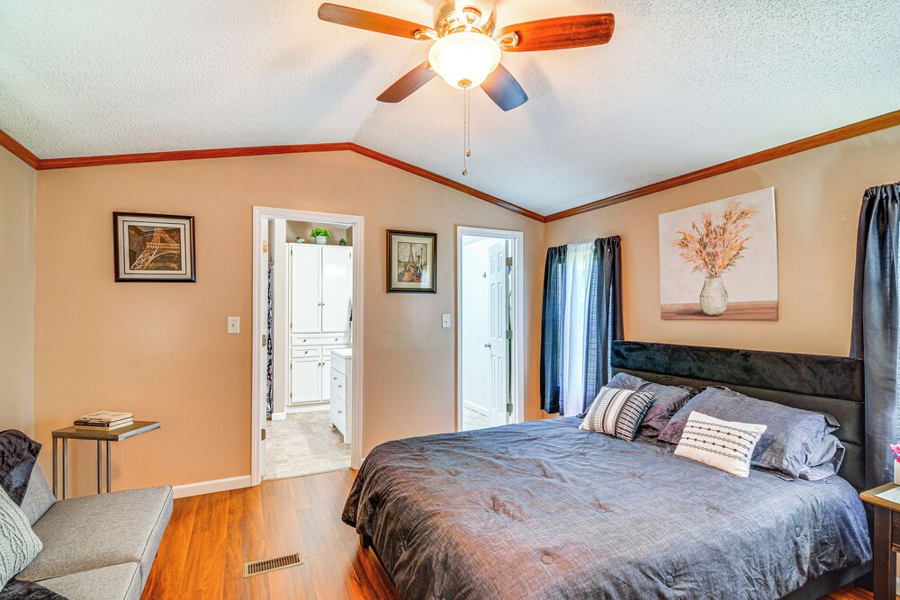 Corbin Vacations - Pet-friendly Corbin Vacation Rental  4 Mi to Town - Property Image 12