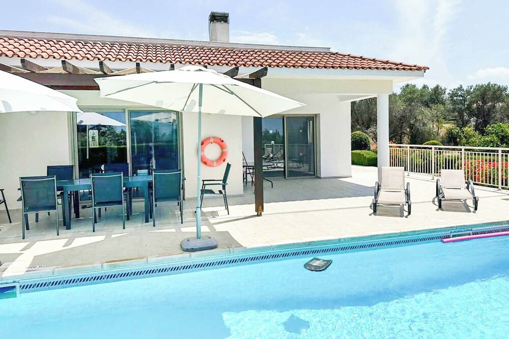 Villa Alexalia