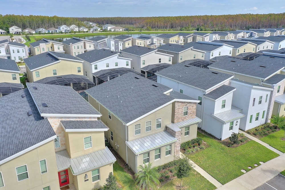 Treat Retreat @ Storey Lake By Shine Villas #418 7 Bedroom Villa view 5