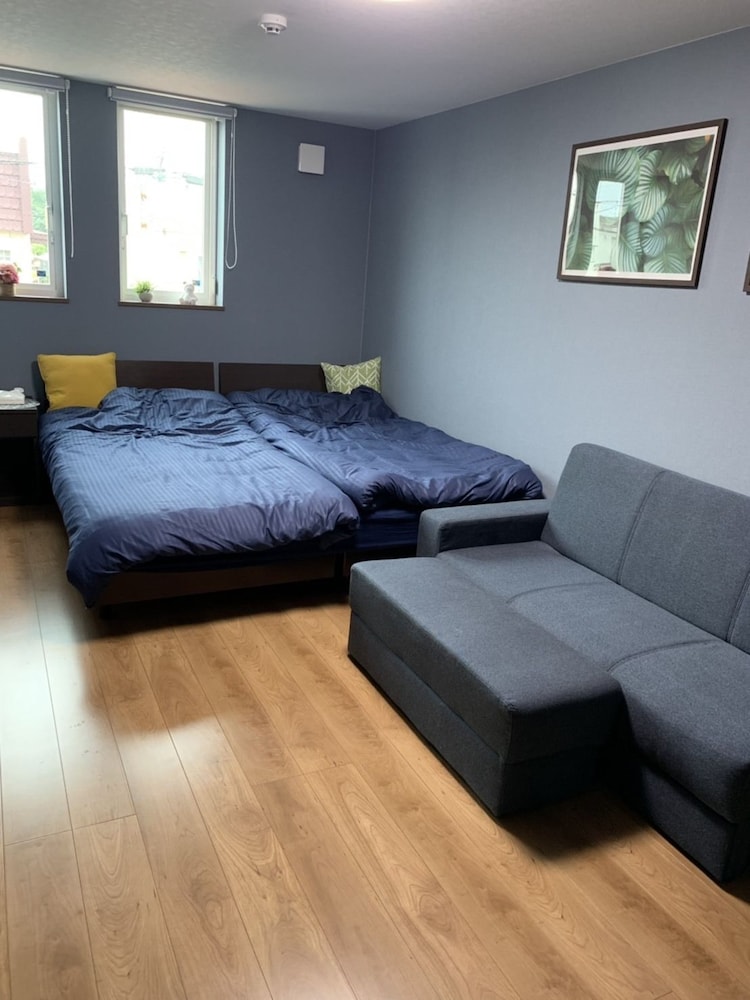 Photo 6