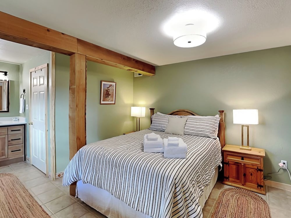 Eagle's Nest by Ruidoso Vacation Rentals