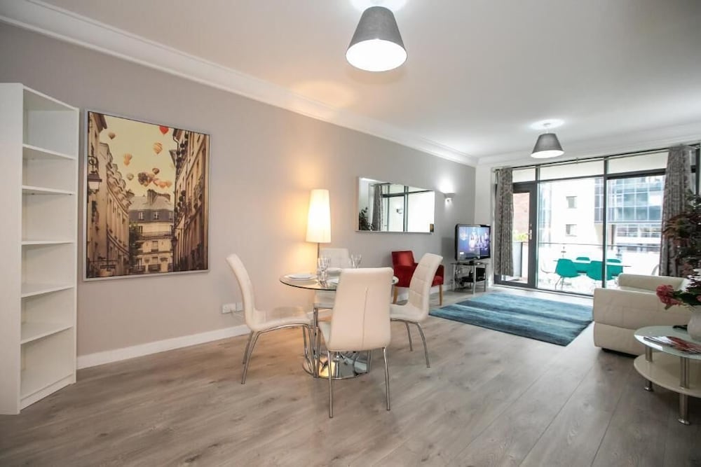 IFSC Townhouse Apartments