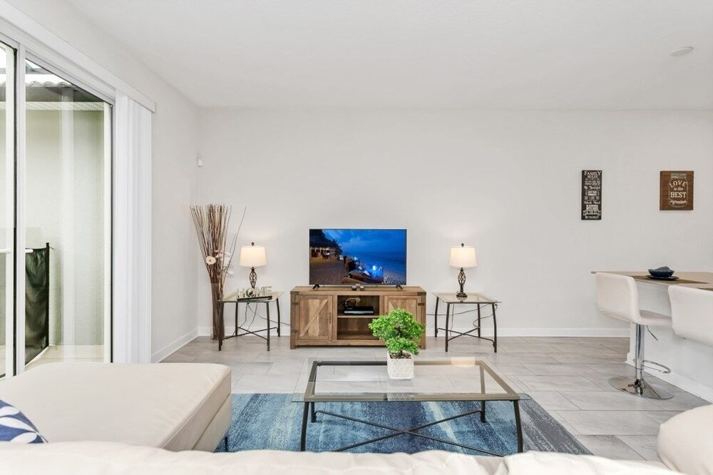 4815lulaby 4 Bedroom Townhouse view 3
