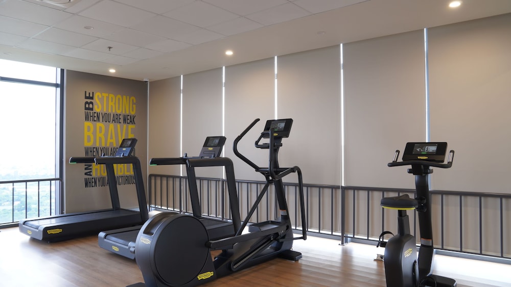 The Matrix One - Luxury free Gym & Pool