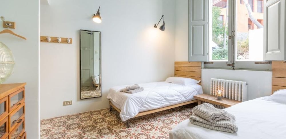 Mirador in Llafranc With 4 Bedrooms and 4 Bathrooms