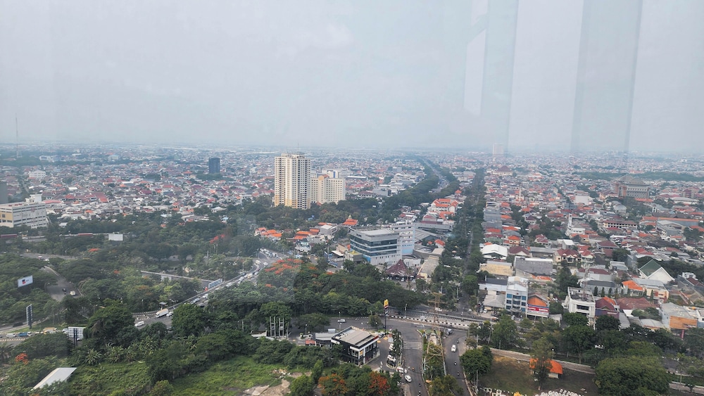 Spacious Combined 3BR Grand Sungkono Lagoon Apartment