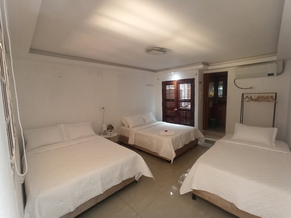 HOSTAL CASA DE LAS AMERICAS