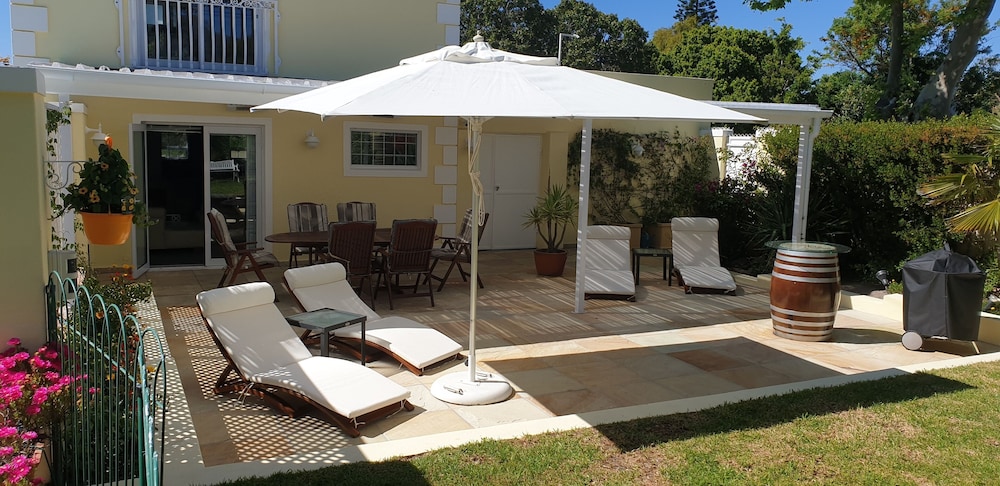 Constantia Cottages