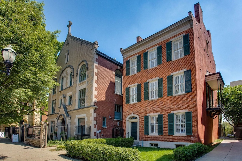 Howard Hardy House