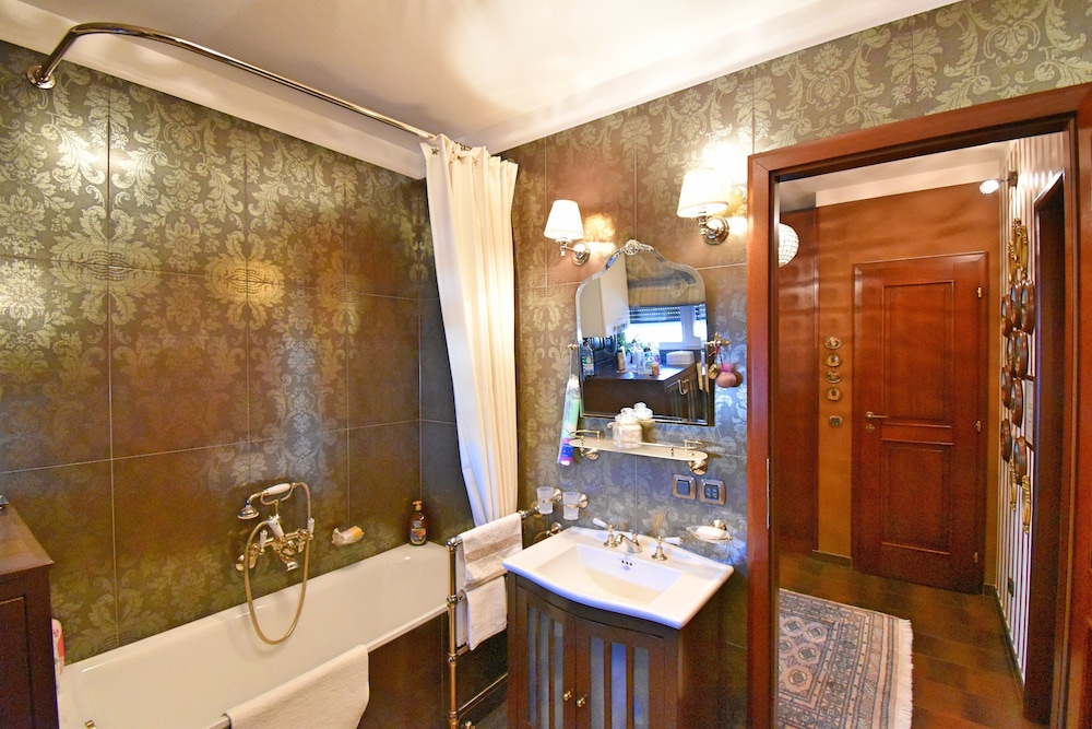 President Suite Apartment photo 3