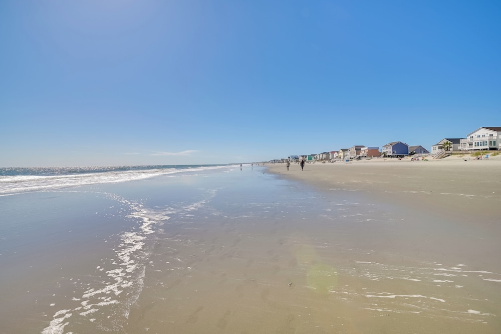 Oceanfront Murrells Inlet Home w/ Beach Access! view 4