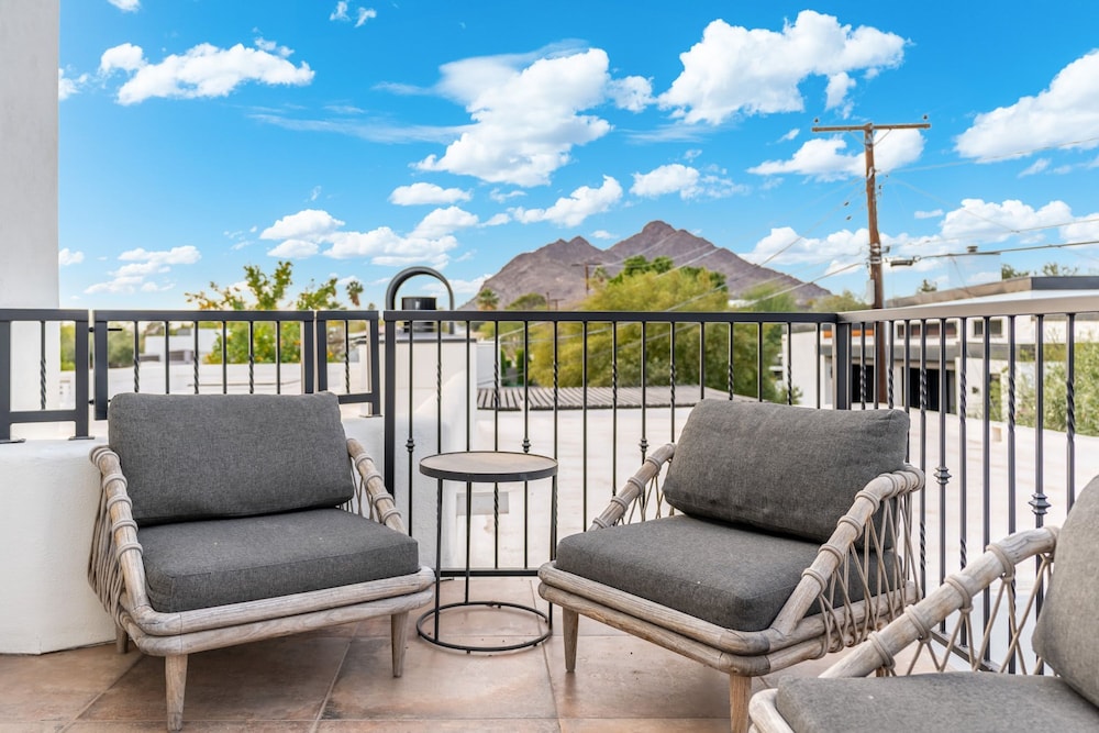 The Casa Del Sol Experience - Old Town Villa