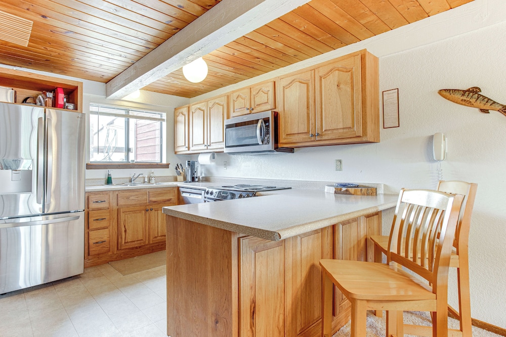 Fraser Mountain Retreat w/ Resort Amenities!
