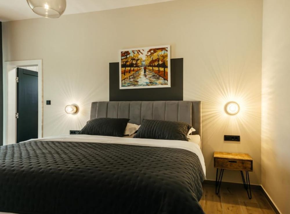 Luxury Villa Lara with Heated Pool, Hot-Tub and Sauna