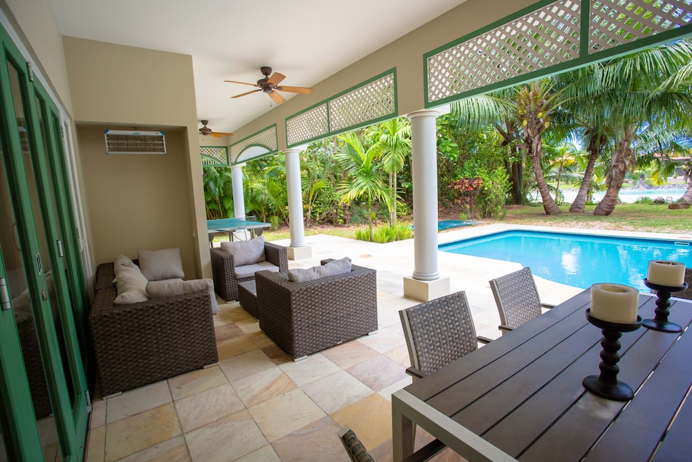 Spas Villas