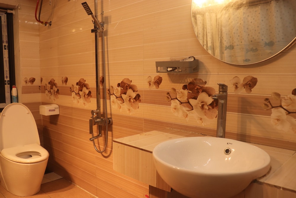 Atash Eco Village Homestay Van Hoi