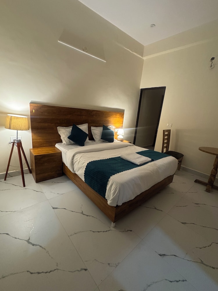 Virtus Hotel NewlyBuilt Greater Noida