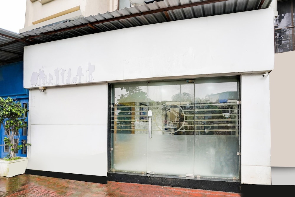 Cozy Stays at Andheri Near Mumbai Airport
