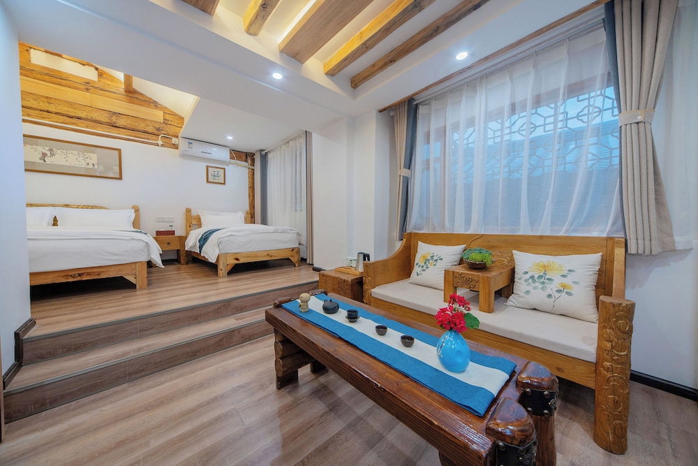 Yiyuan Snow Mountain View Historical Naxi House - Lijiang Old Town Mufu branch