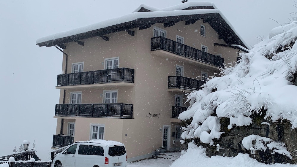 Apartment in Bad Gastein Near Ski Lifts