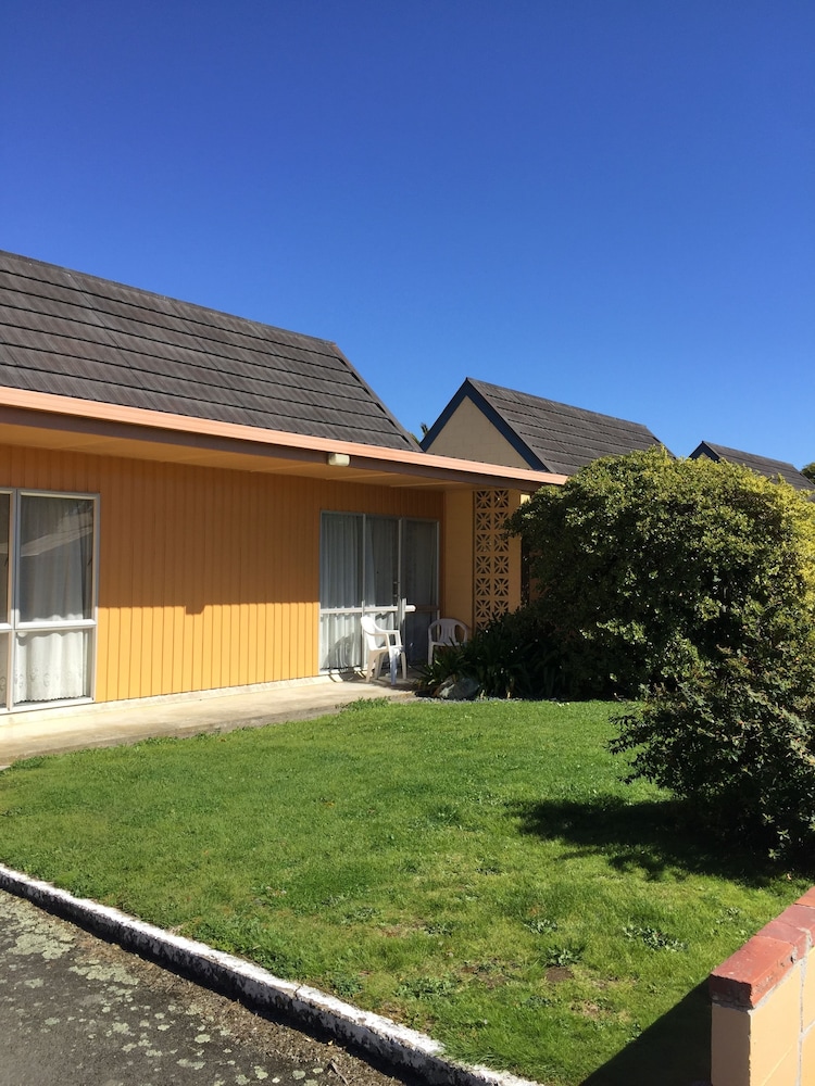 Milton Chalet Motel