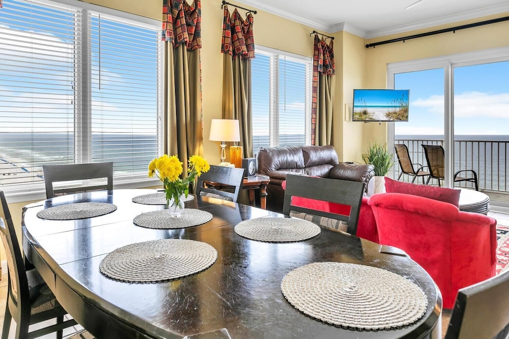 Grandview East 1401