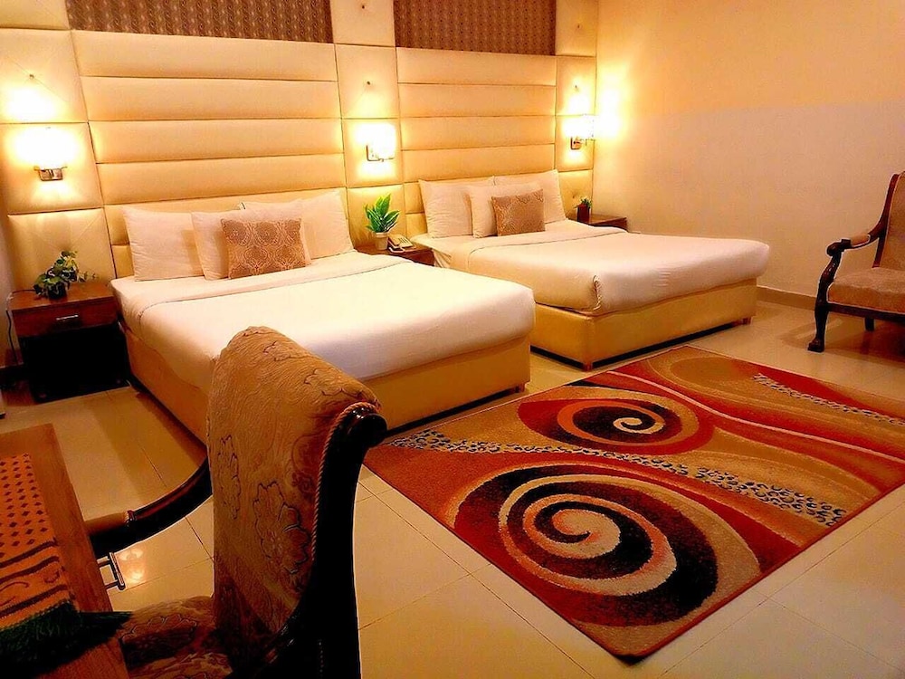 Signature Residence view 4