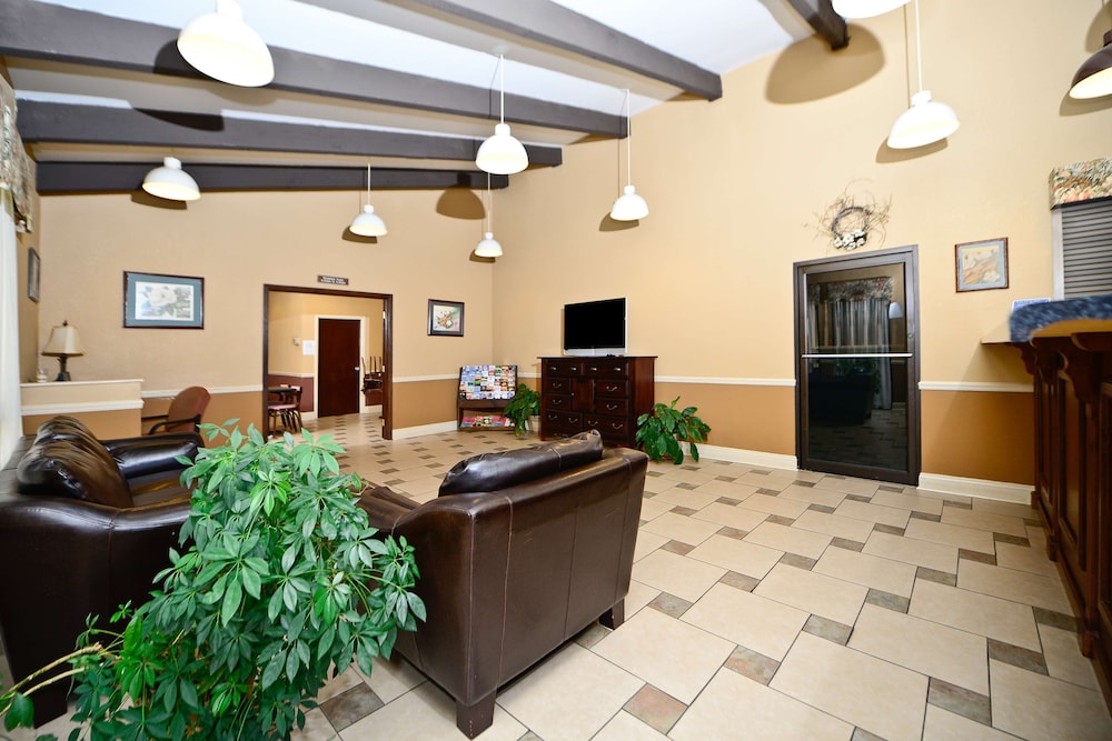 Americas Best Value Inn and Suites Aberdeen view 3