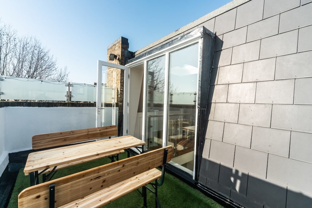outdoor bbq area