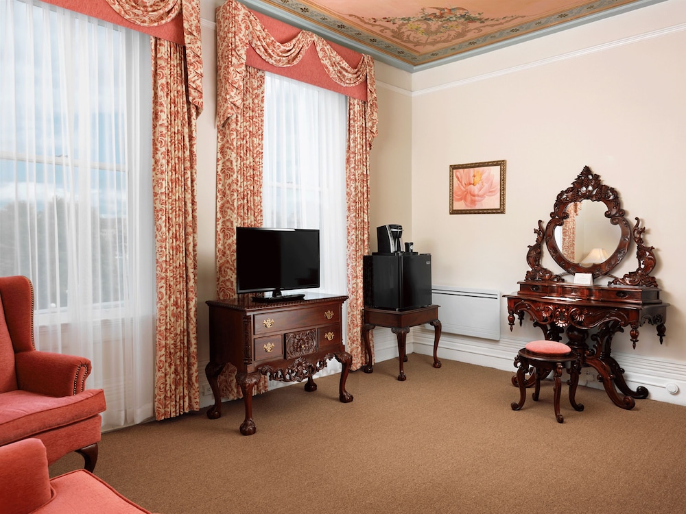 Pendray Inn and Tea House 15