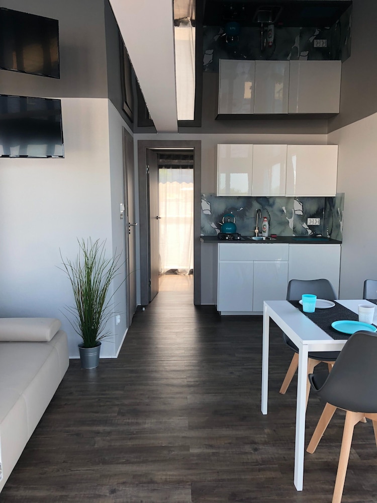 House in Dziwnow by the Water and Beach