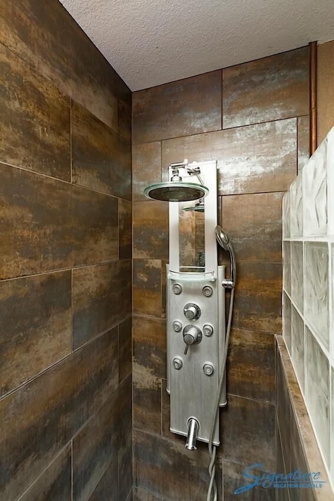 Amour By Signature Vacation Rentals
