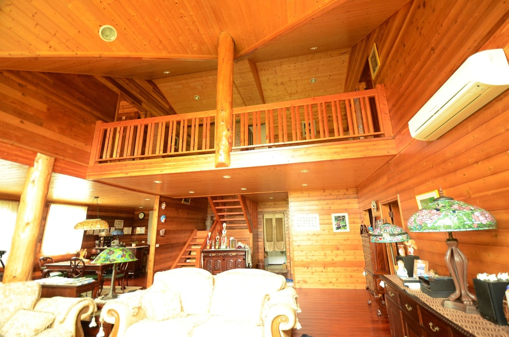 Hsinchu Emei Canadian WoodHouse Homestay