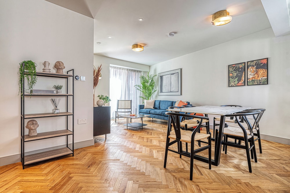 Luxury flats near Big Ben and London Eye