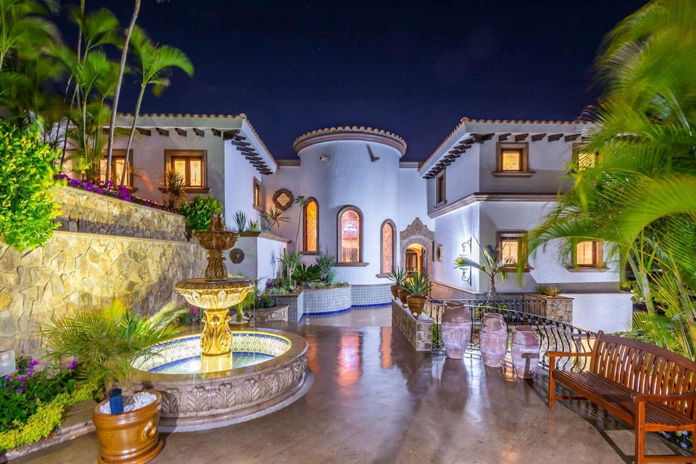 Casa Connie in Cabo San Lucas