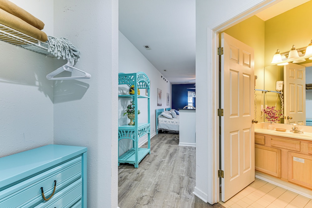 Golfer's Oasis 1 Mi to Ocean: River Creek II Condo