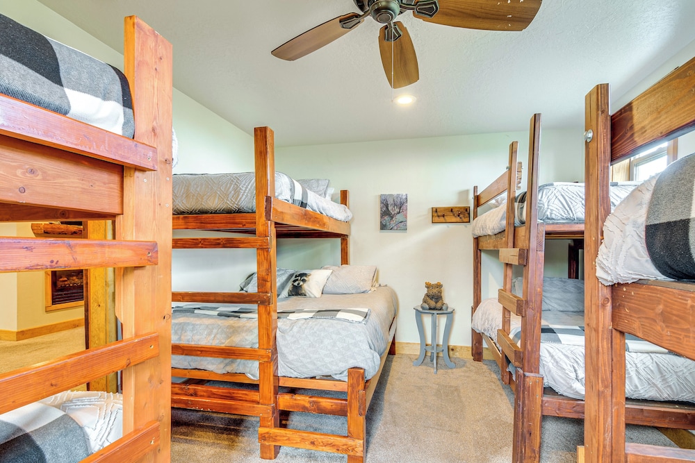 Brian Head Cabin < 1 Mi to Resort: Ski + Mtn Bike