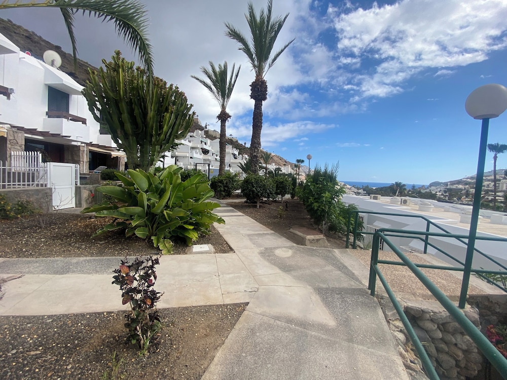 Comfortable Duplex Apartment Near the Beach