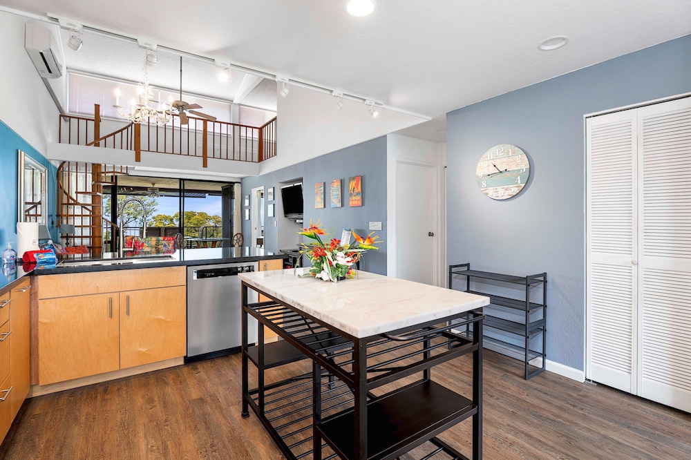 Top Floor With Loft - Ocean and Golf Course Views - AC - Vrkcv