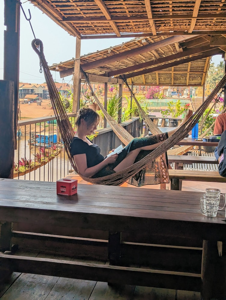 ST 63 Homestay & Tour Kampong Khleang